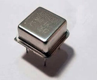 Crystal oscillator 1.8432 Mhz square